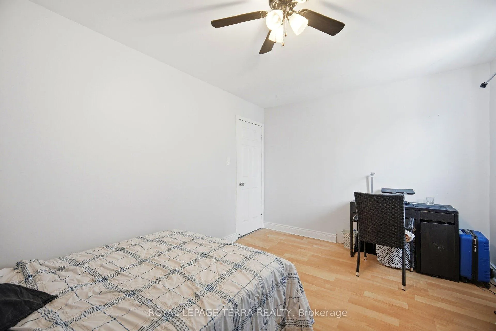 Photo 32 of 44 Carruthers Crescent, Barrie, Grove East — HOMEH