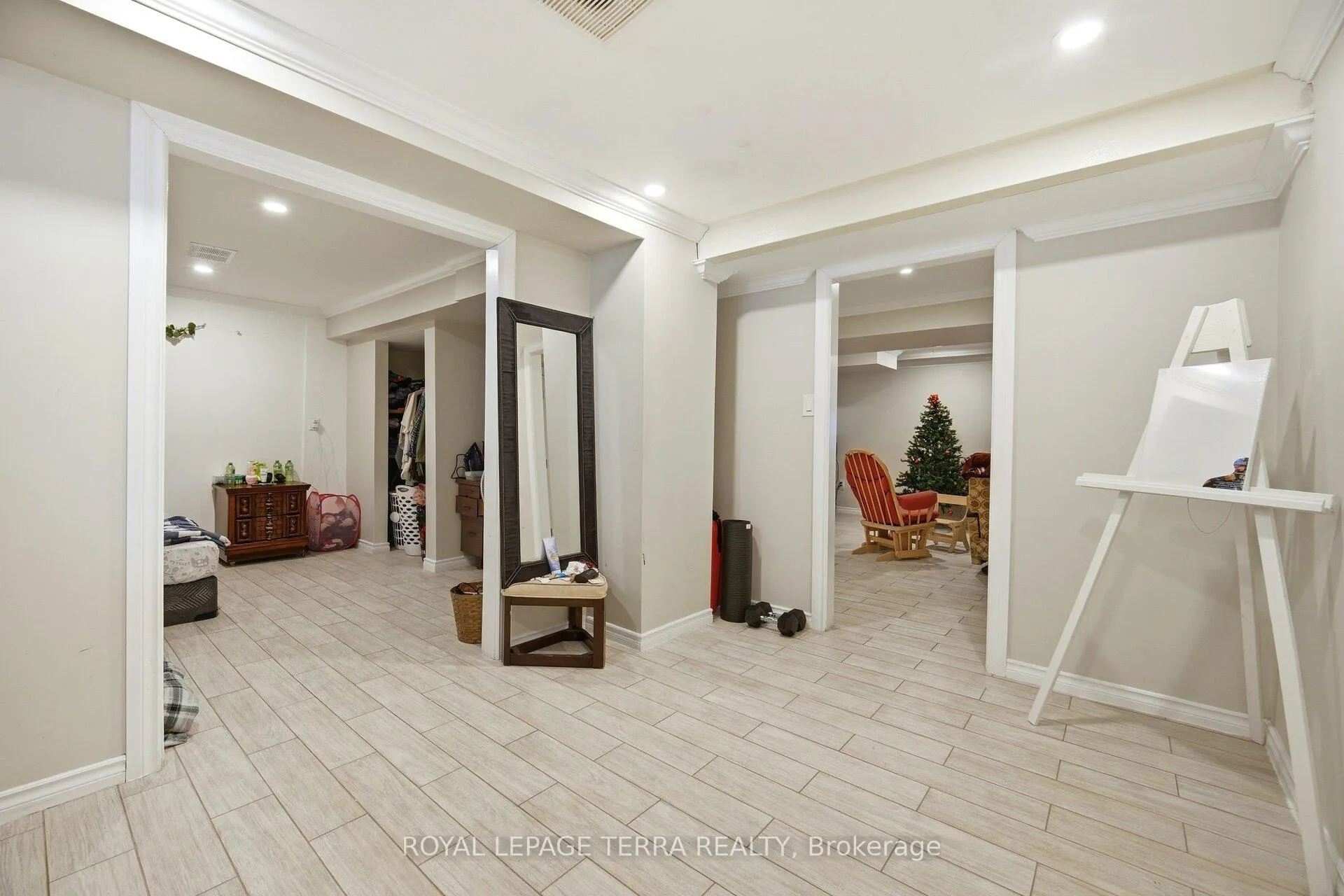 Photo 42 of 44 Carruthers Crescent, Barrie, Grove East — HOMEH