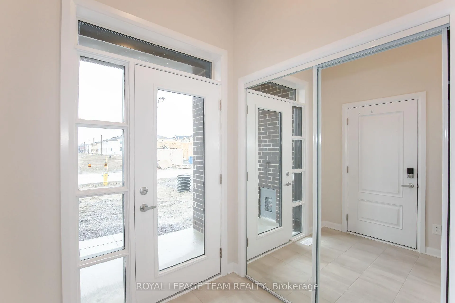 Photo 2 of 219 Invention Boulevard, Ottawa, Kanata - Morgan's Grant/South March — HOMEH