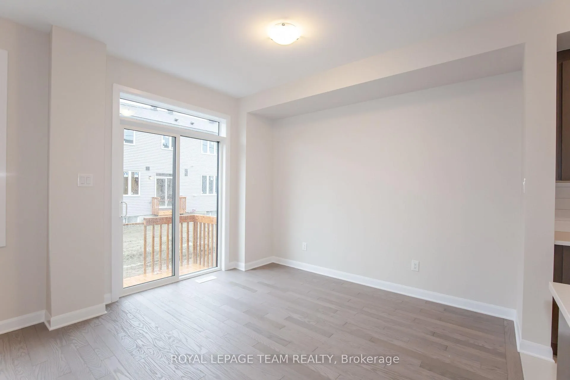 Photo 17 of 219 Invention Boulevard, Ottawa, Kanata - Morgan's Grant/South March — HOMEH