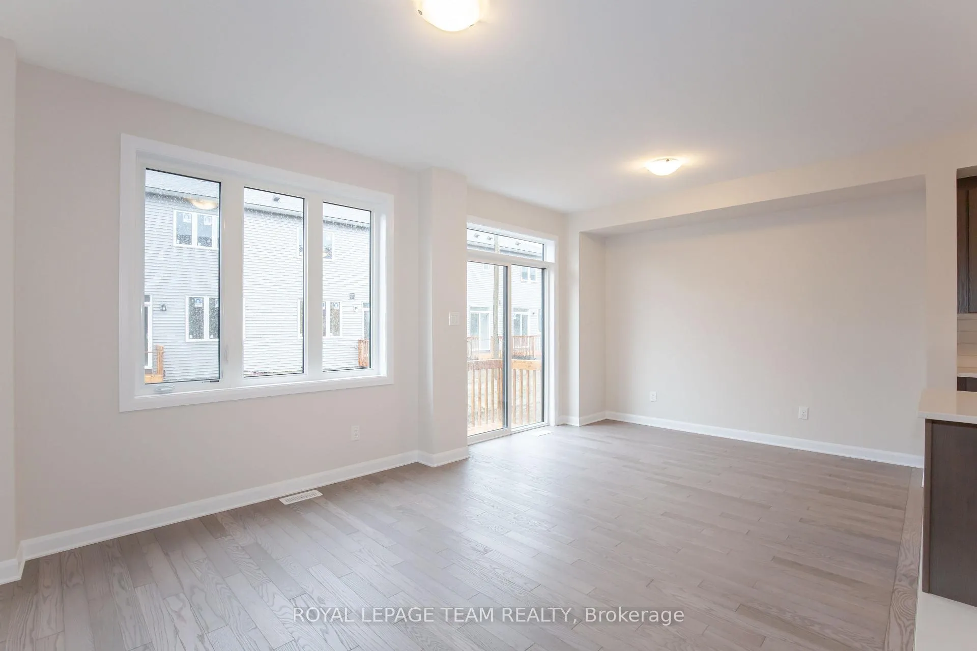 Photo 19 of 219 Invention Boulevard, Ottawa, Kanata - Morgan's Grant/South March — HOMEH