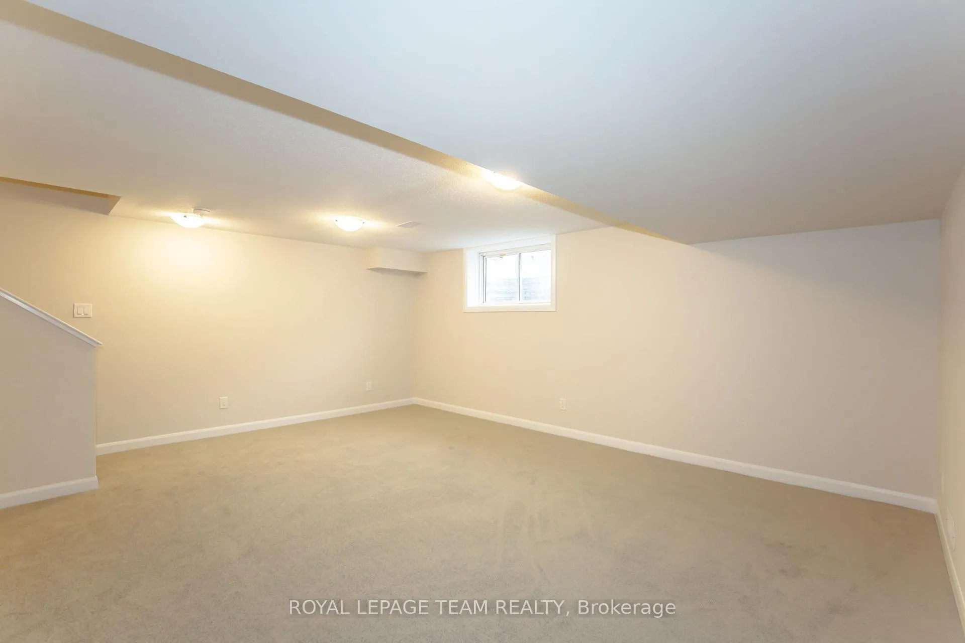 Photo 32 of 219 Invention Boulevard, Ottawa, Kanata - Morgan's Grant/South March — HOMEH
