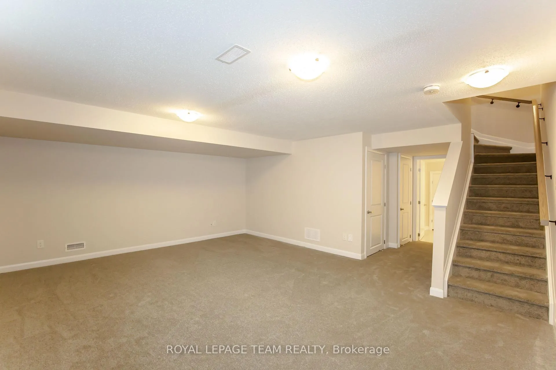 Photo 34 of 219 Invention Boulevard, Ottawa, Kanata - Morgan's Grant/South March — HOMEH