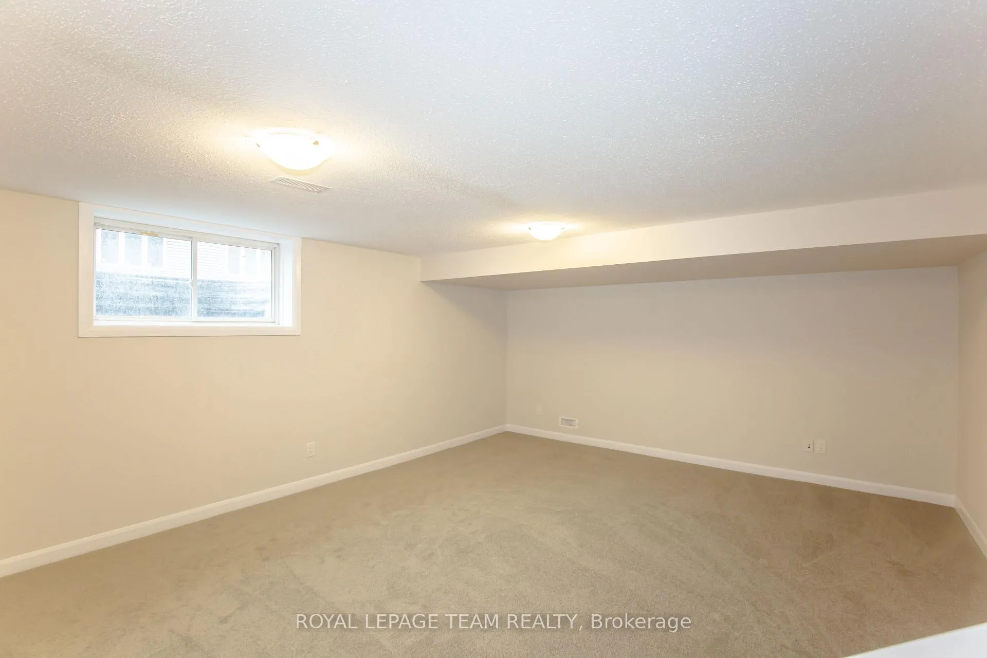 Photo 35 of 219 Invention Boulevard, Ottawa, Kanata - Morgan's Grant/South March — HOMEH