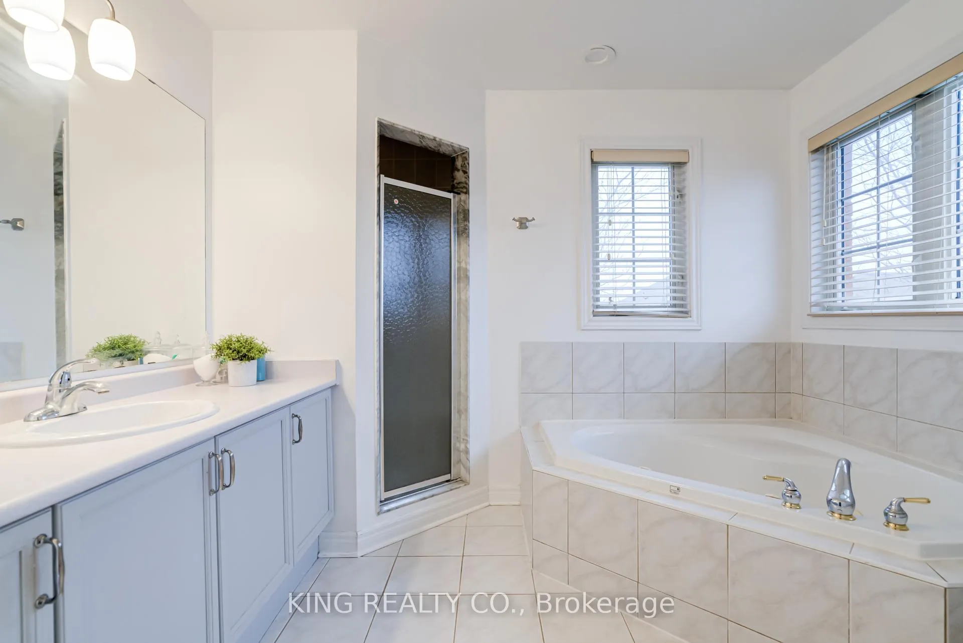 Photo 34 of 14 Martineau Road, Brampton, Bram East — HOMEH