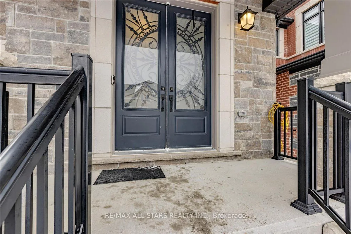 Photo 2 of 2105 Wilson Street, Innisfil, Alcona — HOMEH