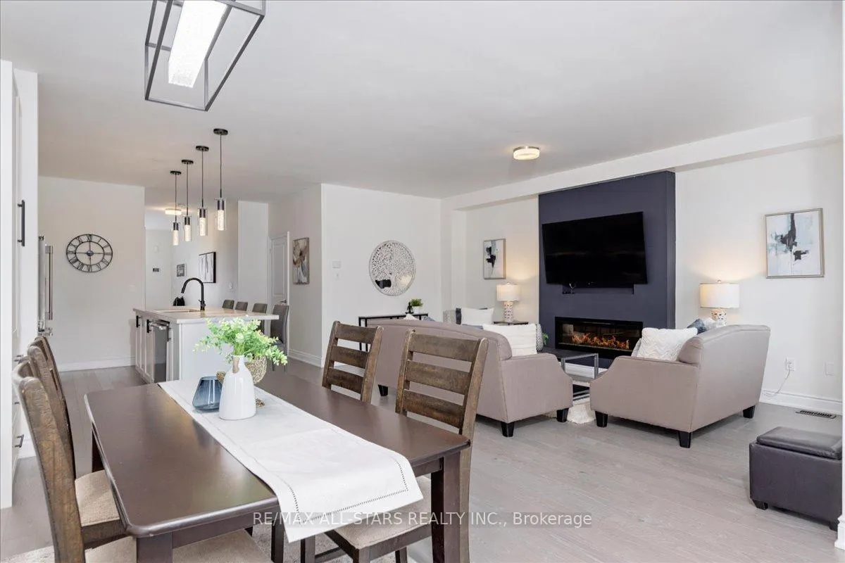 Photo 4 of 2105 Wilson Street, Innisfil, Alcona — HOMEH