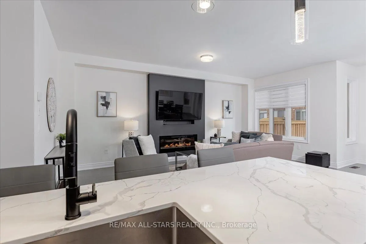 Photo 10 of 2105 Wilson Street, Innisfil, Alcona — HOMEH