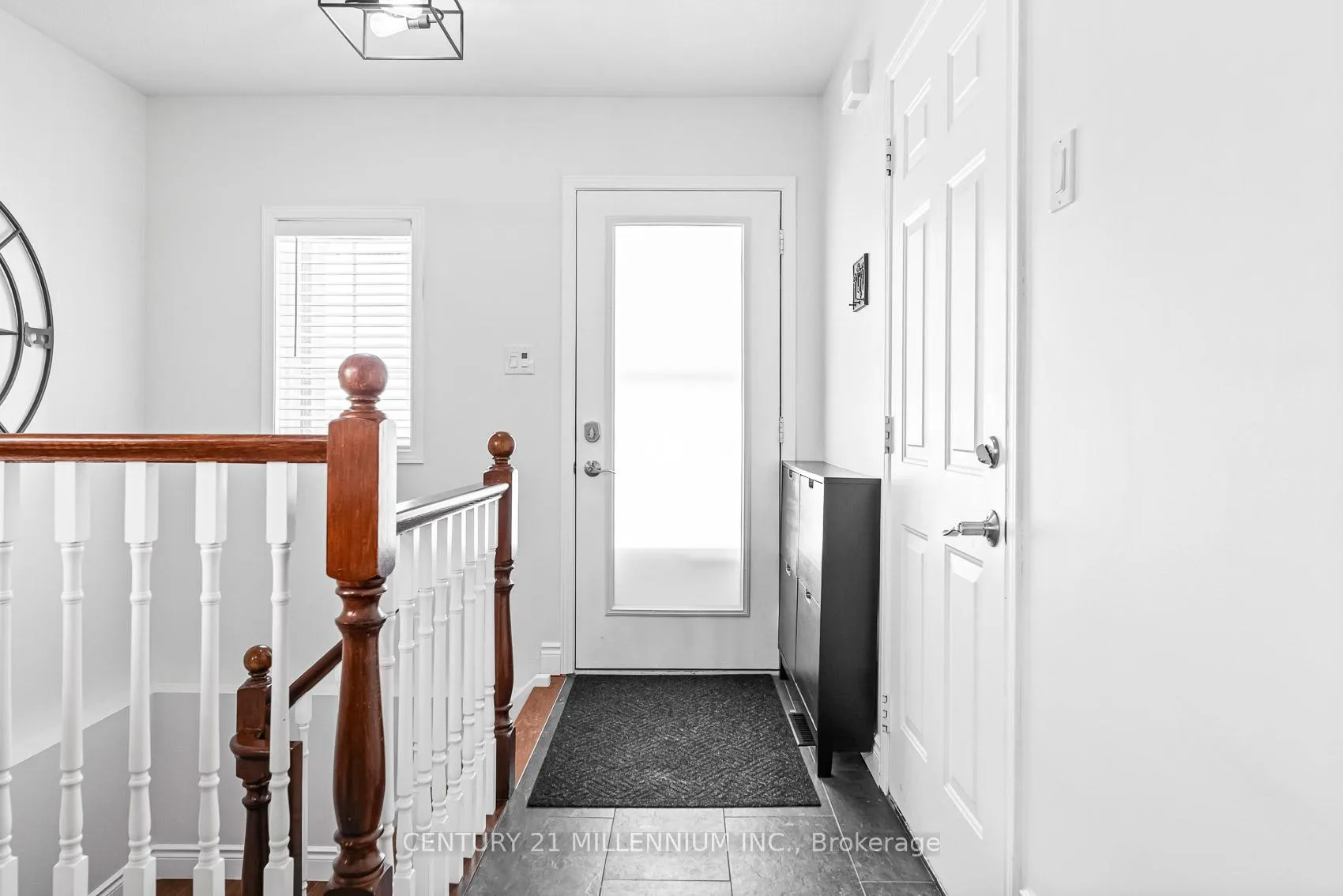 Photo 5 of 82 Orchid Crescent, Kitchener — HOMEH
