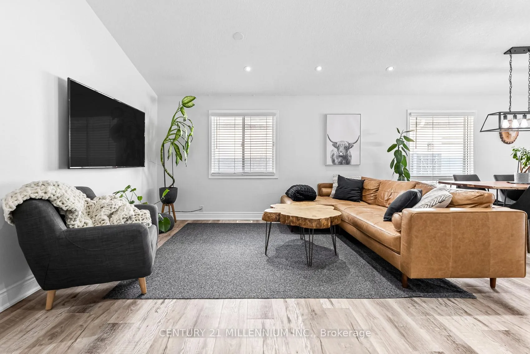 Photo 13 of 82 Orchid Crescent, Kitchener — HOMEH