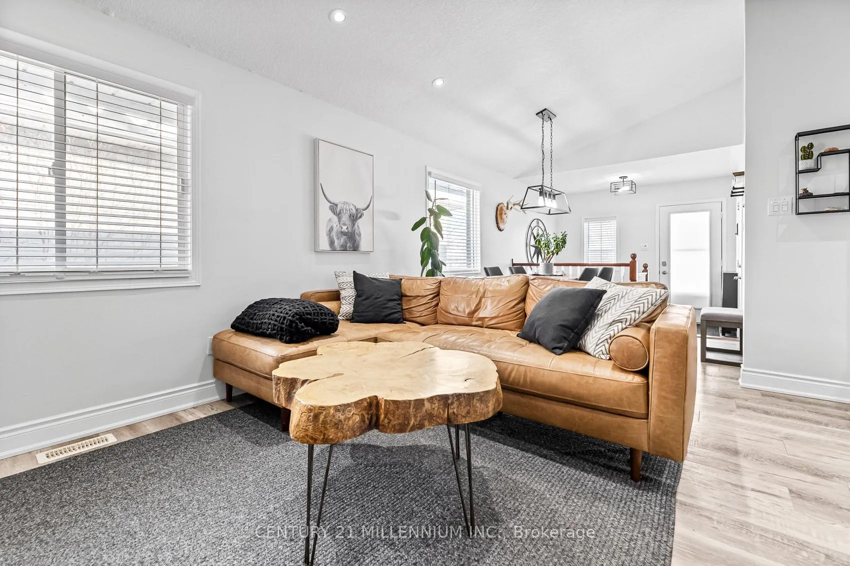 Photo 14 of 82 Orchid Crescent, Kitchener — HOMEH