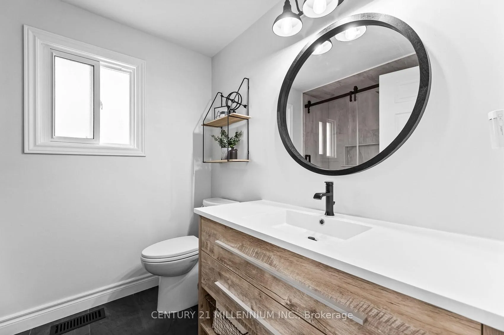 Photo 16 of 82 Orchid Crescent, Kitchener — HOMEH