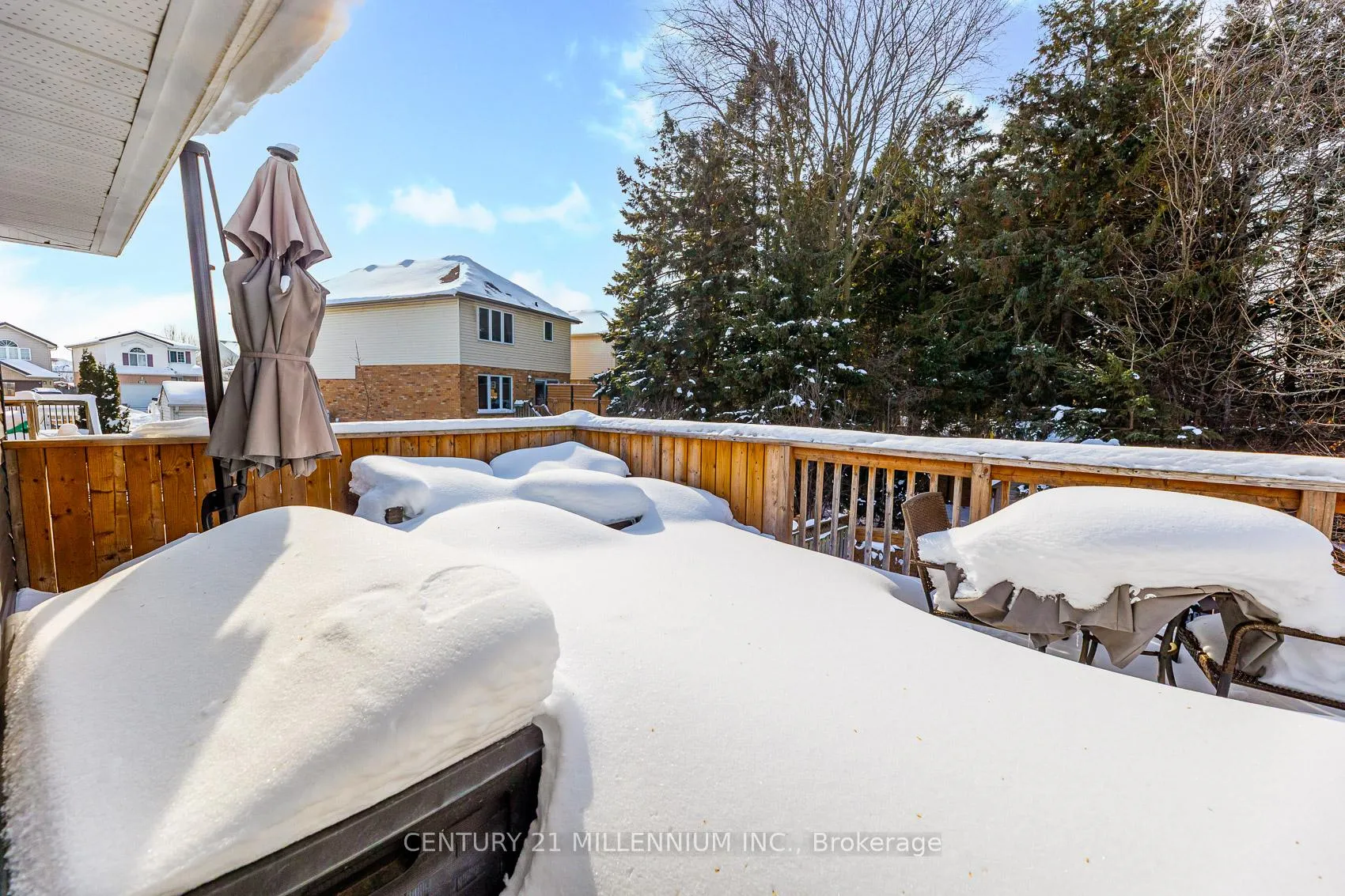Photo 21 of 82 Orchid Crescent, Kitchener — HOMEH