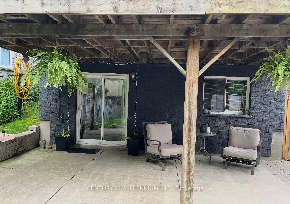 Photo 44 of 82 Orchid Crescent, Kitchener — HOMEH