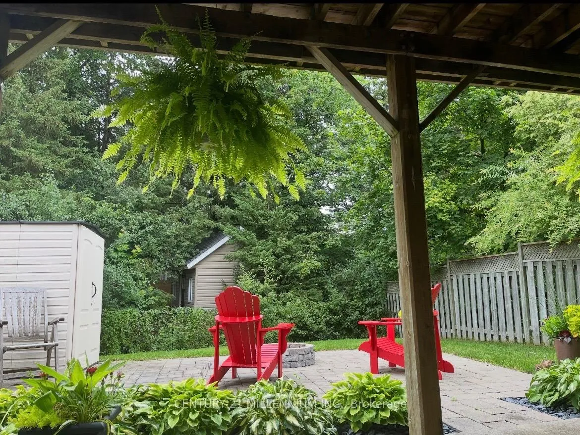 Photo 48 of 82 Orchid Crescent, Kitchener — HOMEH