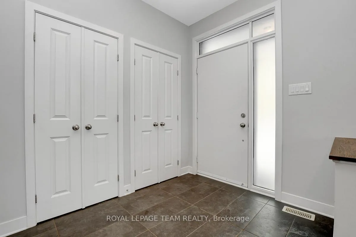 Photo 3 of 749 Brian Good Avenue, Ottawa, Riverside South/Gloucester Glen — HOMEH