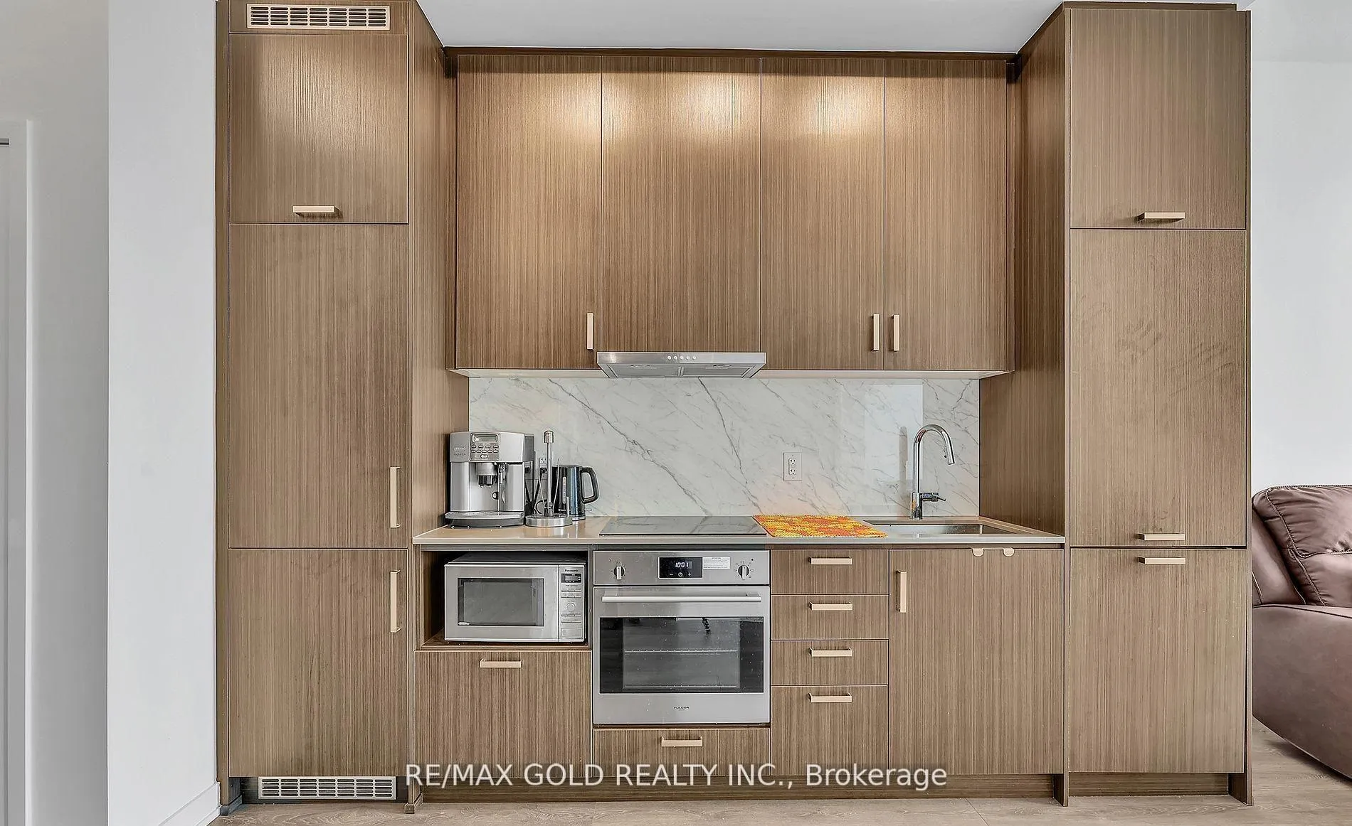 Photo 12 of Unit 1116, 60 Honeycrisp Crescent, Vaughan, Vaughan Corporate Centre — HOMEH