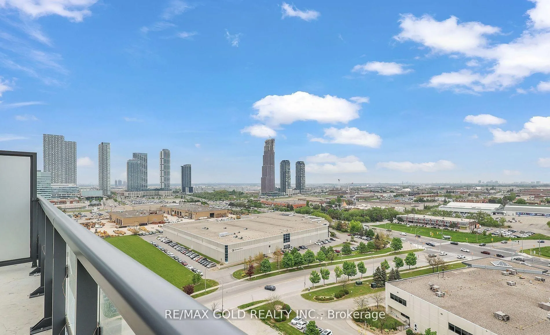 Photo 17 of Unit 1116, 60 Honeycrisp Crescent, Vaughan, Vaughan Corporate Centre — HOMEH