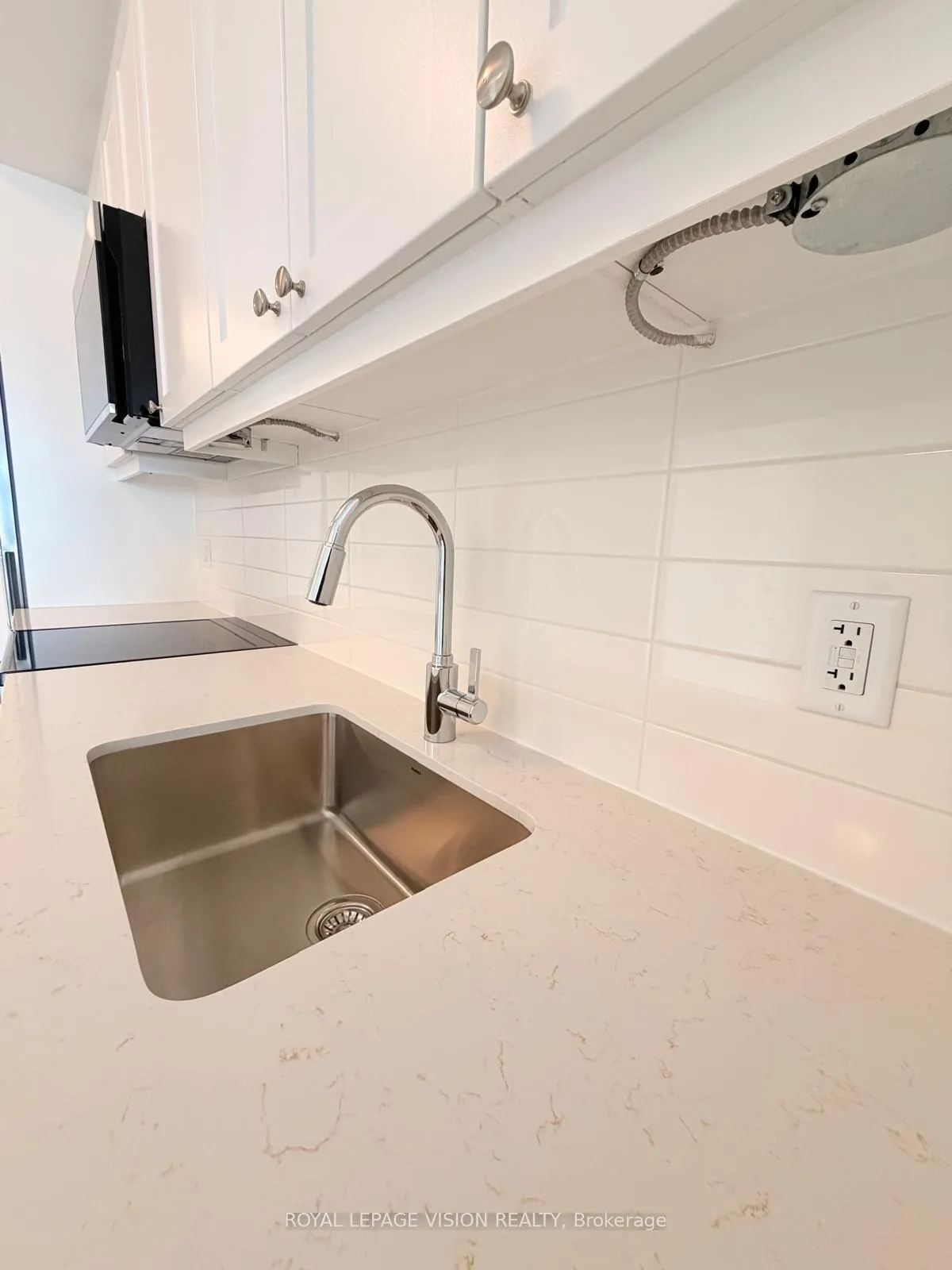 Photo 19 of Unit 503, 51 Clarington Boulevard, Clarington, Bowmanville — HOMEH