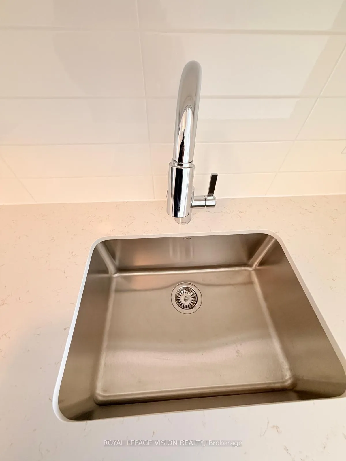 Photo 32 of Unit 503, 51 Clarington Boulevard, Clarington, Bowmanville — HOMEH