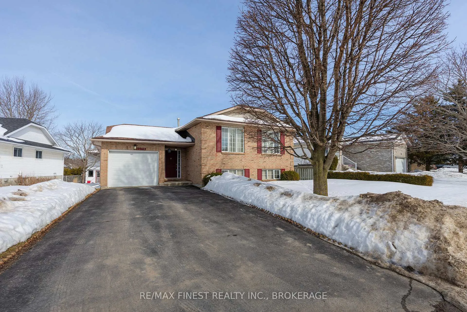 Photo 2 of 1273 Acadia Drive, Kingston, City Southwest — HOMEH
