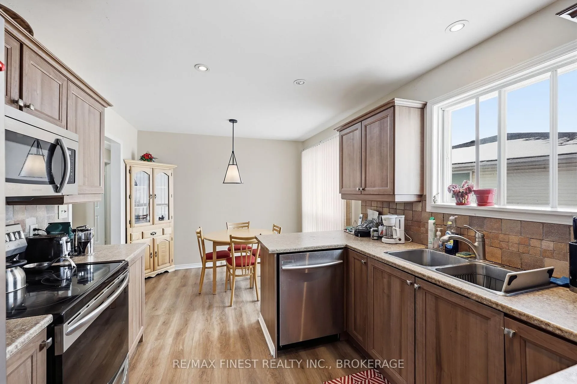 Photo 16 of 1273 Acadia Drive, Kingston, City Southwest — HOMEH