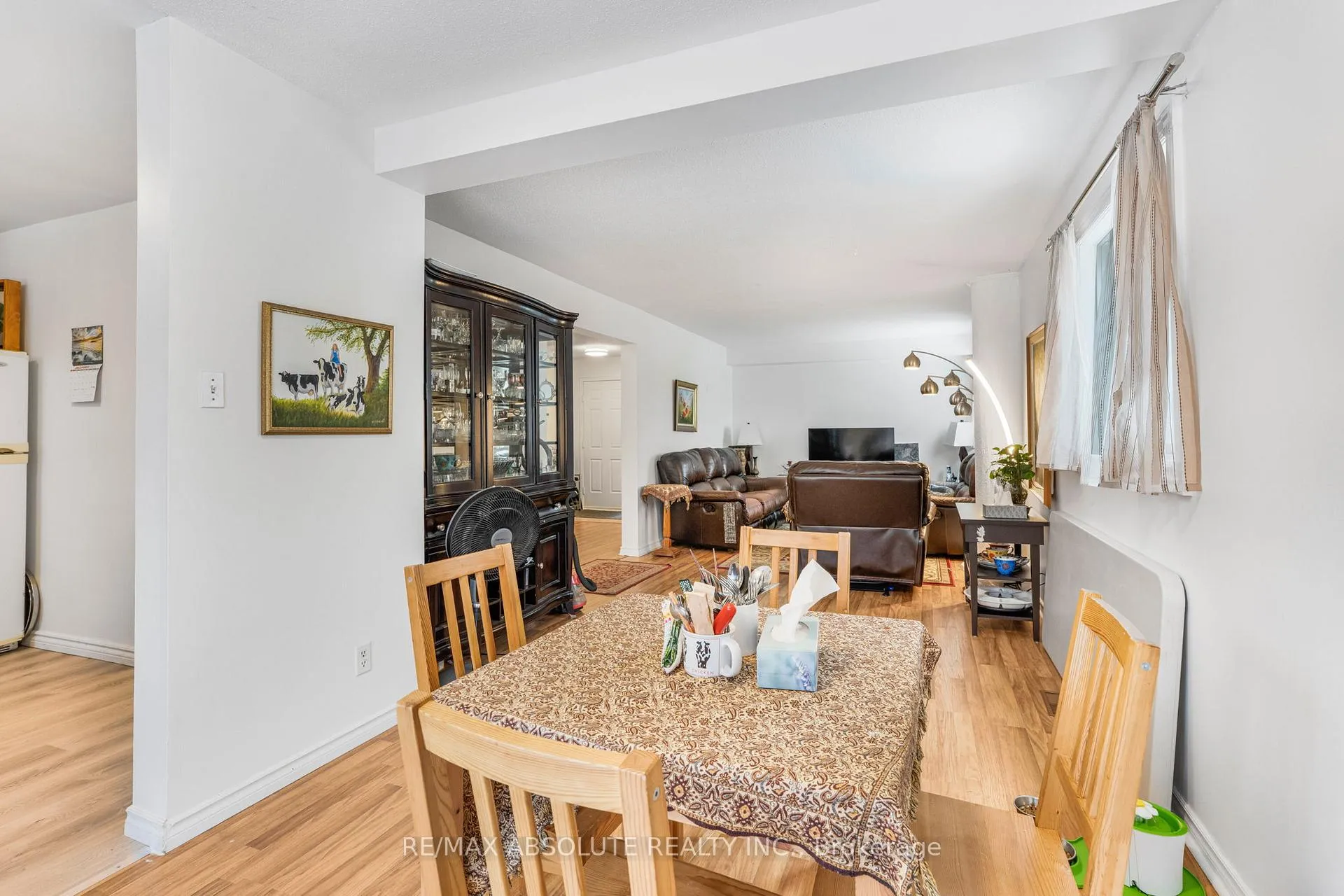 Photo 9 of 677 Mathieu Way, Ottawa, Fallingbrook/Pineridge — HOMEH
