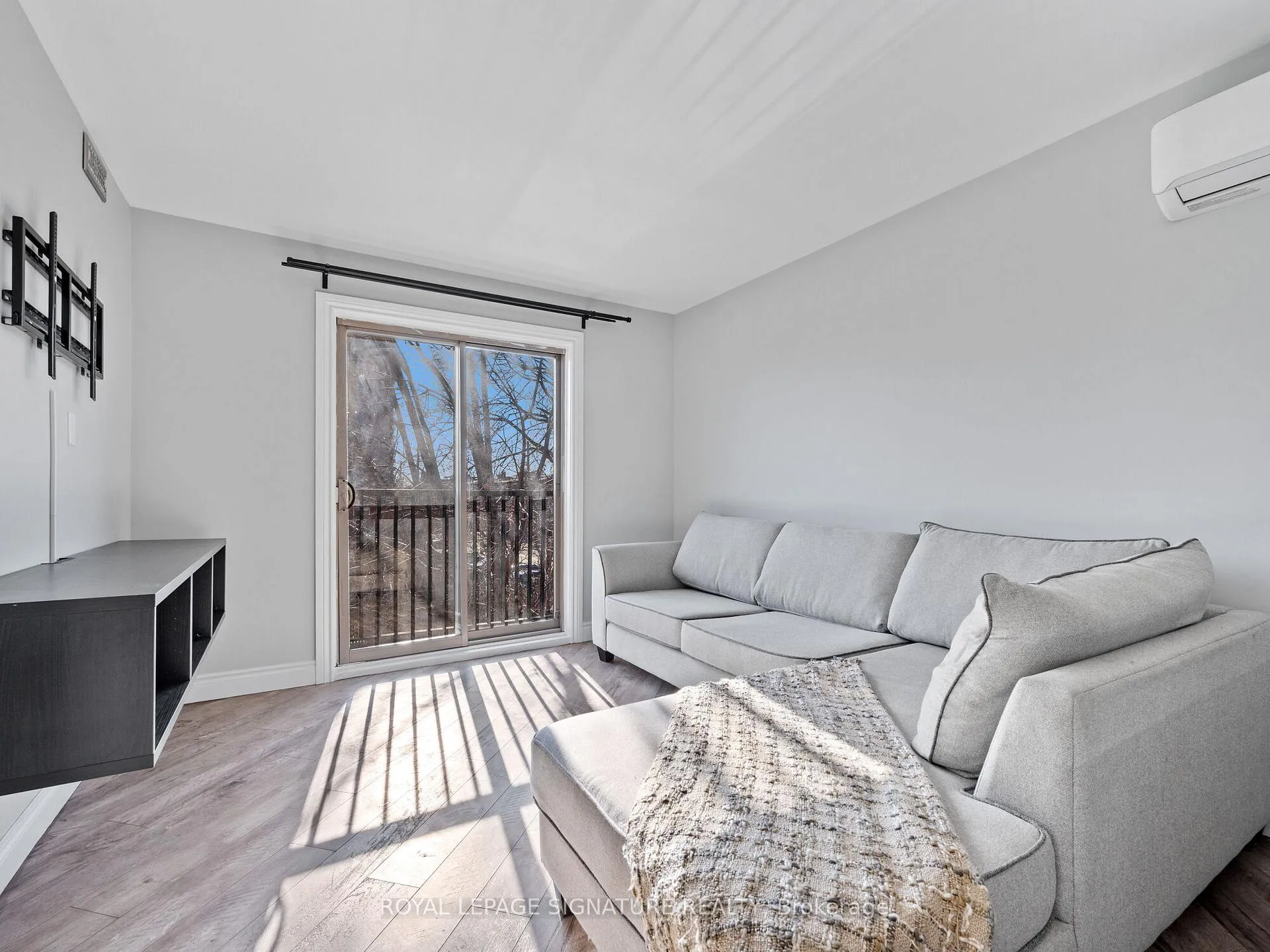 Photo 9 of Unit 312, 28 Victoria Avenue N, Hamilton, Beasley — HOMEH