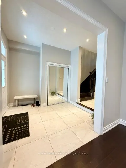 Photo 3 of 42 Squire Ellis Drive, Brampton, Toronto Gore Rural Estate — HOMEH