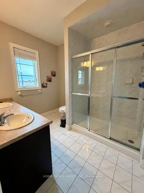 Photo 19 of 42 Squire Ellis Drive, Brampton, Toronto Gore Rural Estate — HOMEH