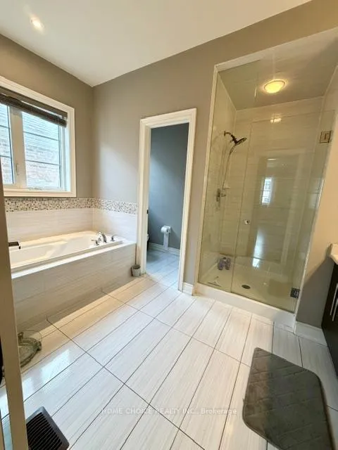 Photo 24 of 42 Squire Ellis Drive, Brampton, Toronto Gore Rural Estate — HOMEH
