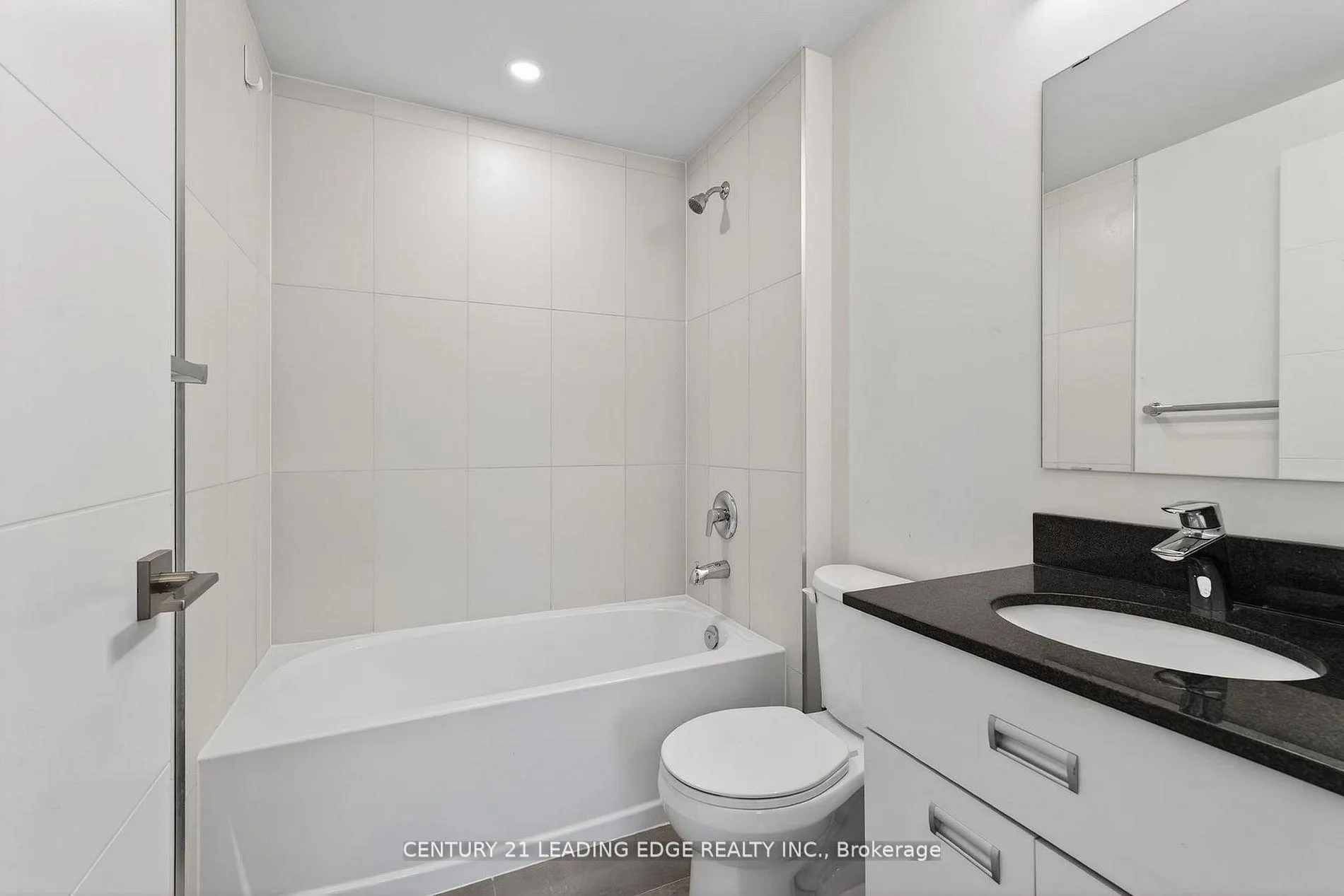 Photo 11 of Unit 422, 652 Princess Street, Kingston, Central City East — HOMEH