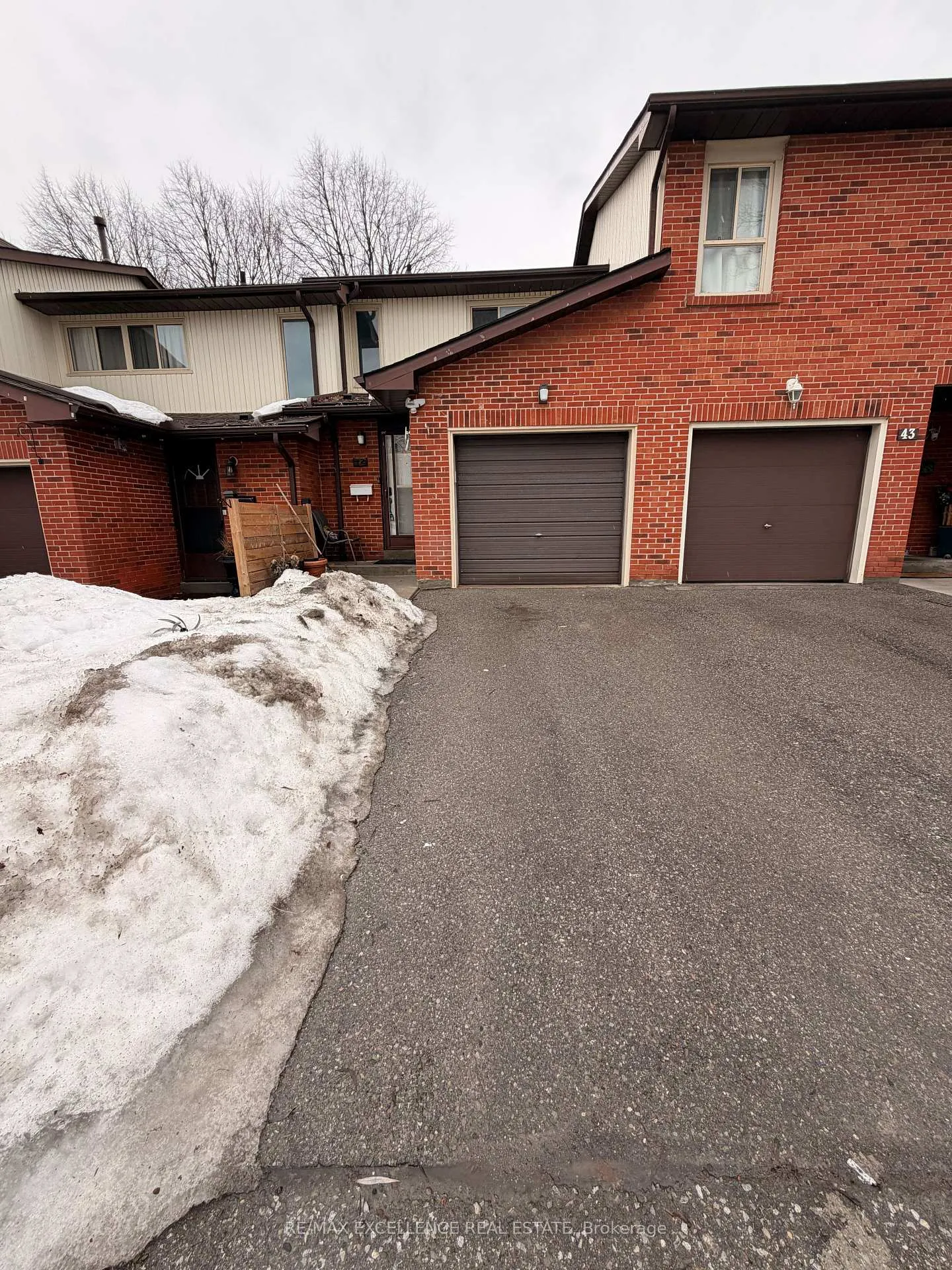 Photo 1 of Unit 42, 42 Foster Crescent, Brampton, Brampton North — HOMEH