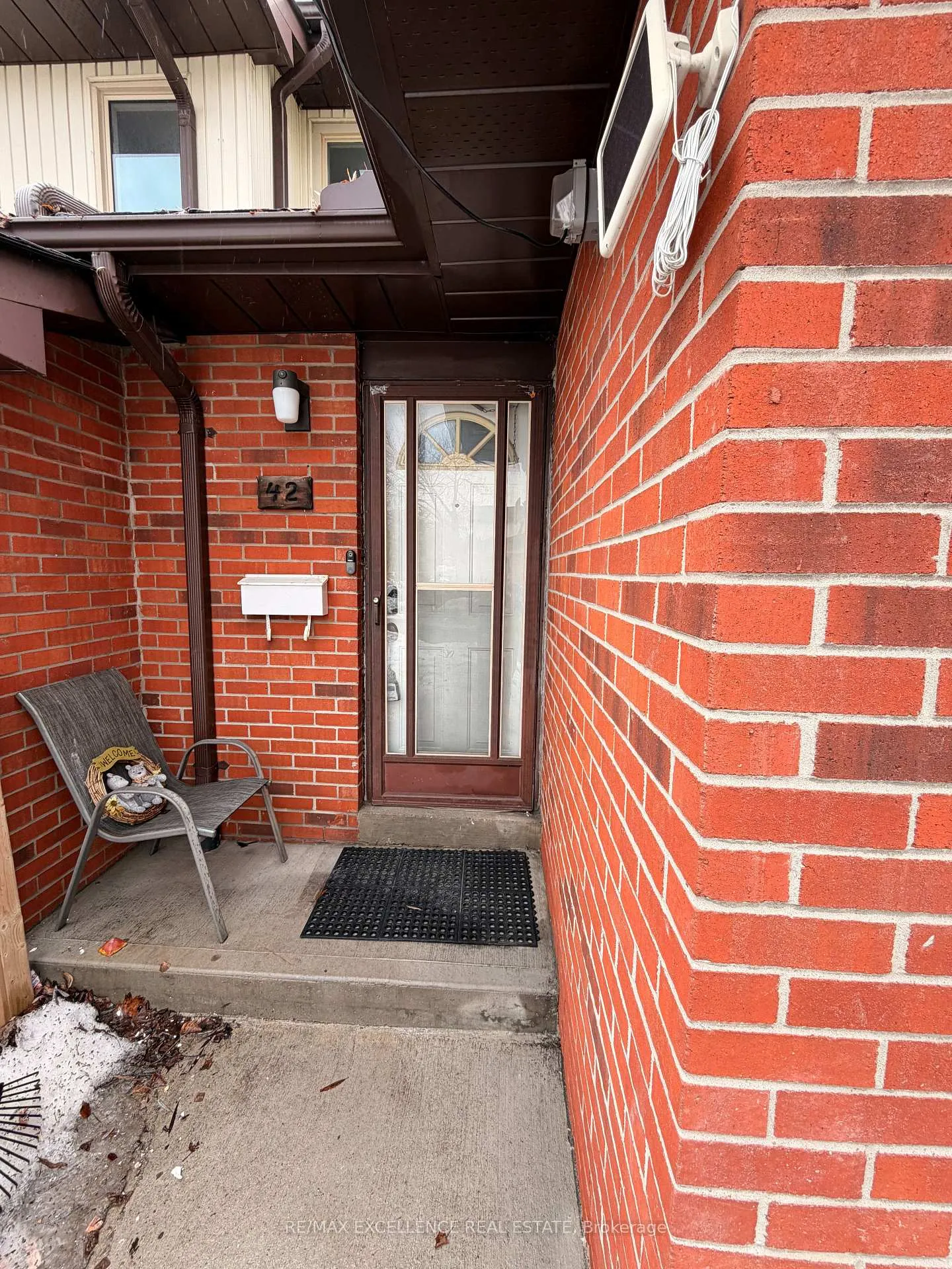 Photo 3 of Unit 42, 42 Foster Crescent, Brampton, Brampton North — HOMEH