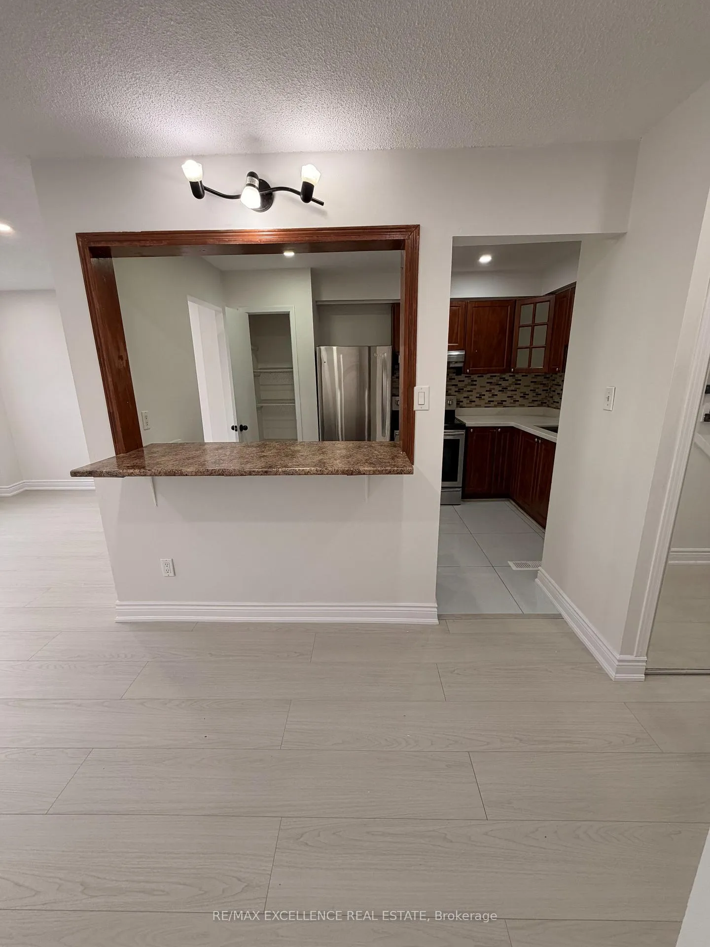 Photo 7 of Unit 42, 42 Foster Crescent, Brampton, Brampton North — HOMEH