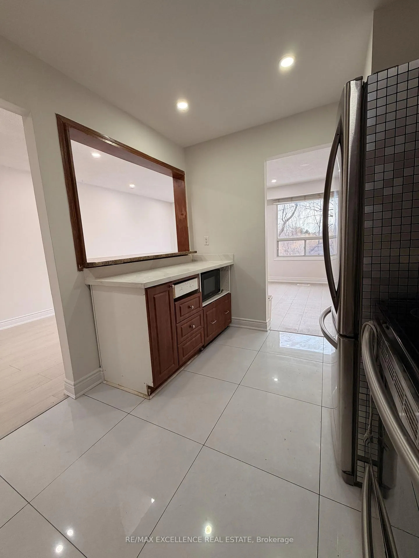 Photo 12 of Unit 42, 42 Foster Crescent, Brampton, Brampton North — HOMEH