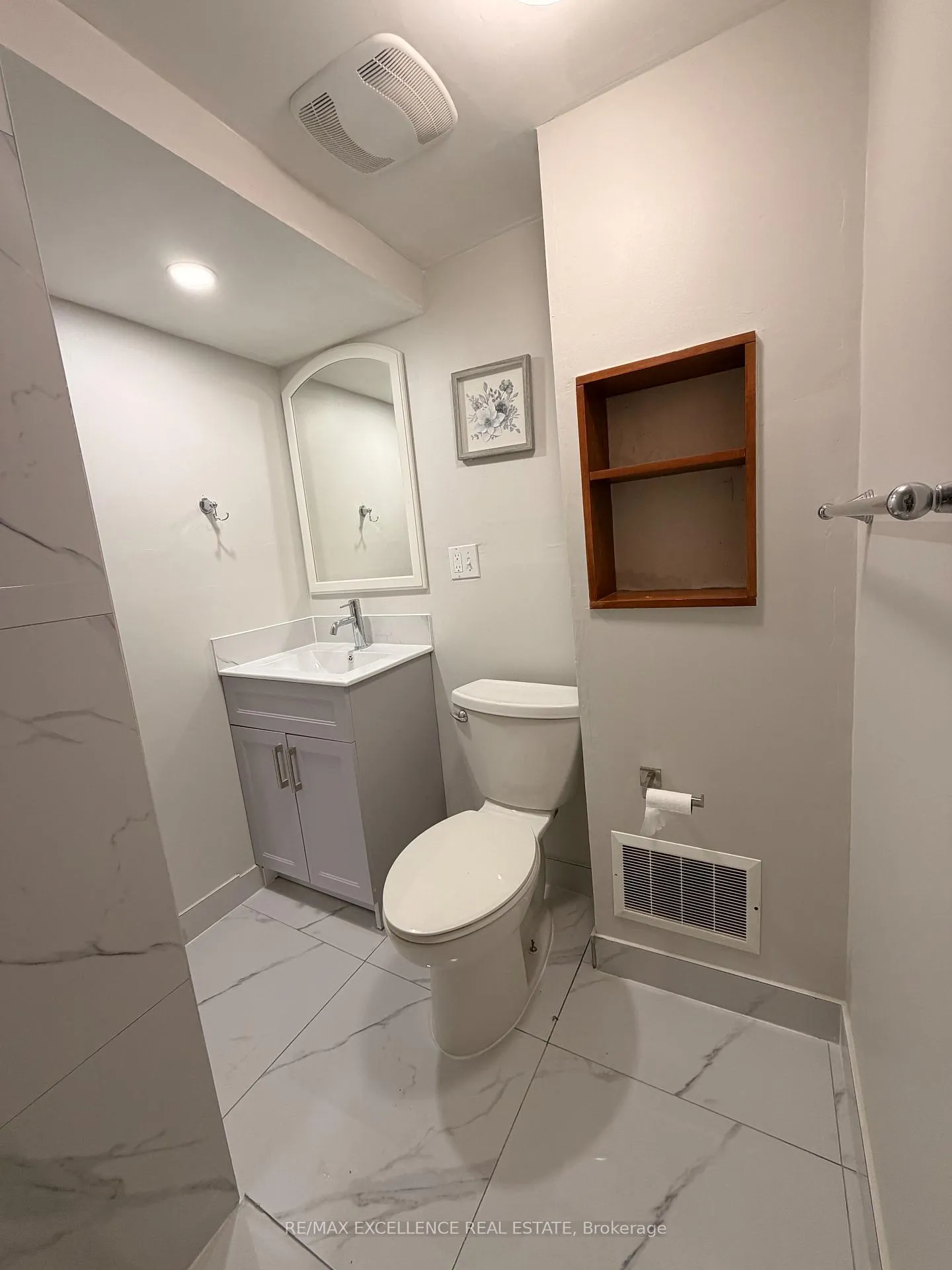 Photo 27 of Unit 42, 42 Foster Crescent, Brampton, Brampton North — HOMEH
