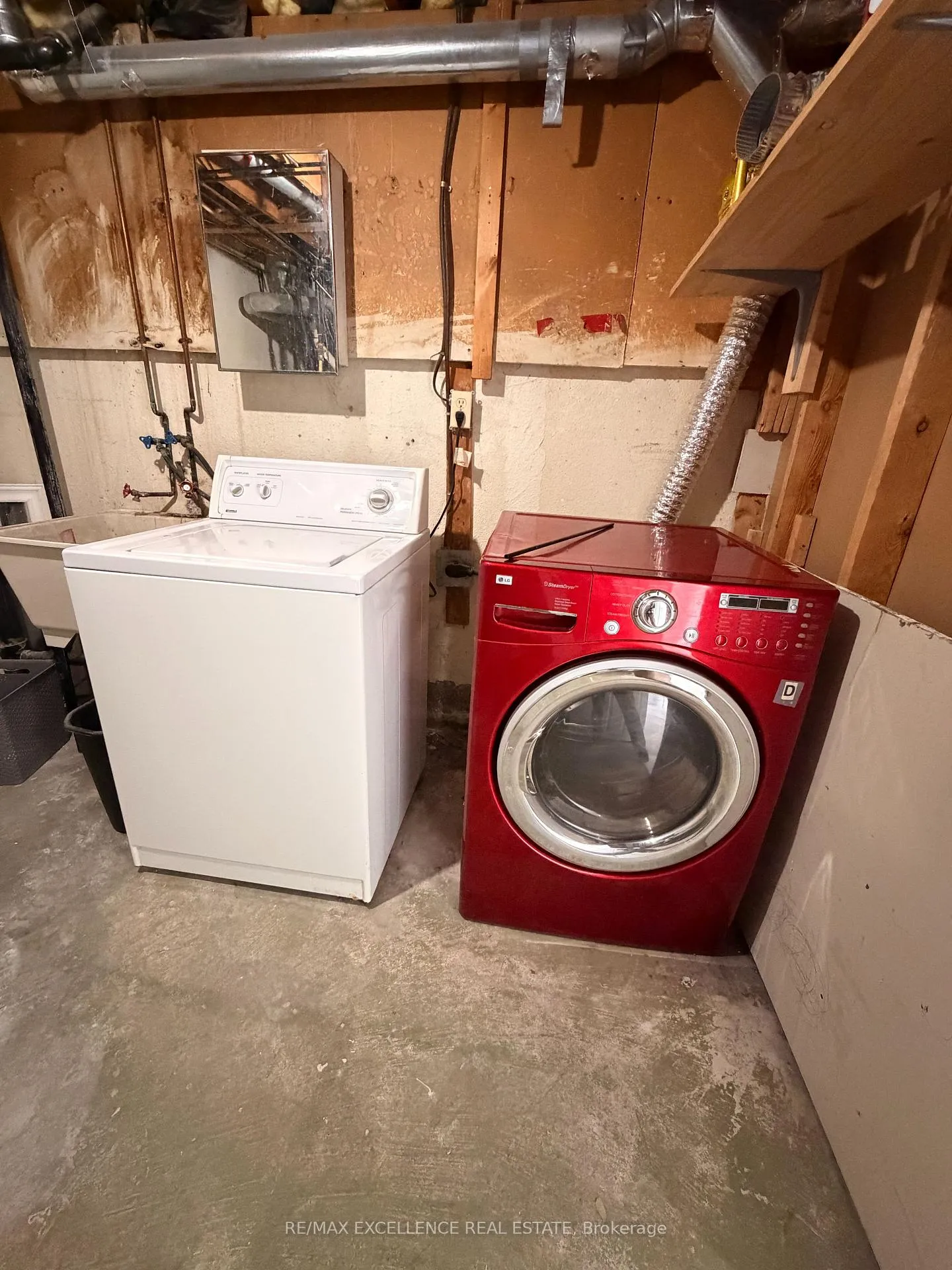 Photo 33 of Unit 42, 42 Foster Crescent, Brampton, Brampton North — HOMEH