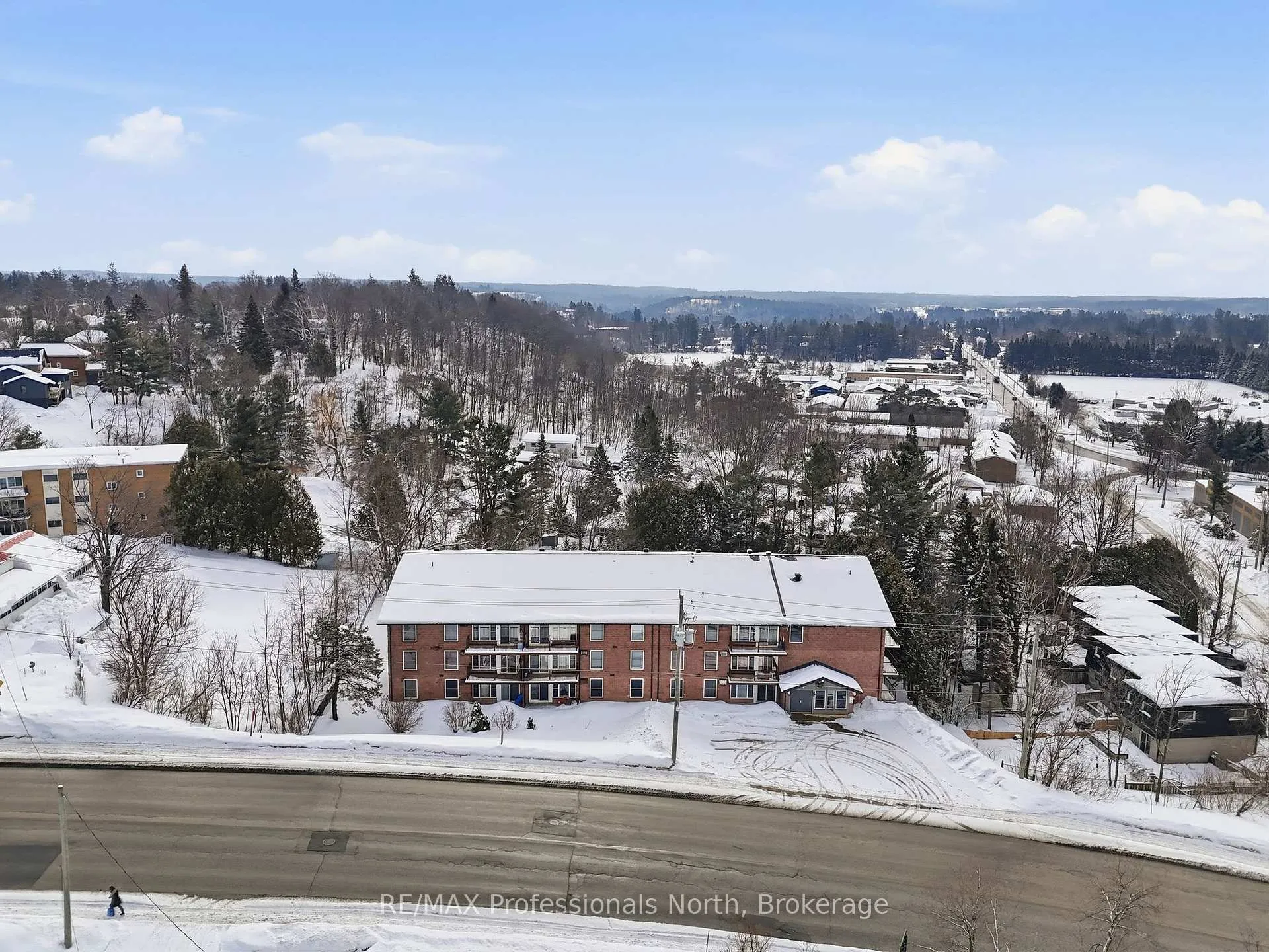 Photo 2 of Unit 105, 38 Monck Road, Bracebridge, Macaulay — HOMEH