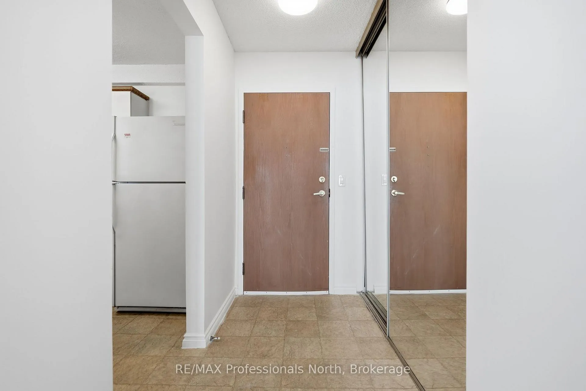 Photo 13 of Unit 105, 38 Monck Road, Bracebridge, Macaulay — HOMEH