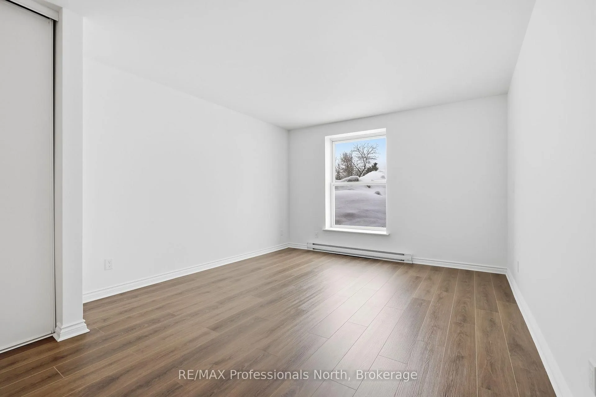 Photo 26 of Unit 105, 38 Monck Road, Bracebridge, Macaulay — HOMEH