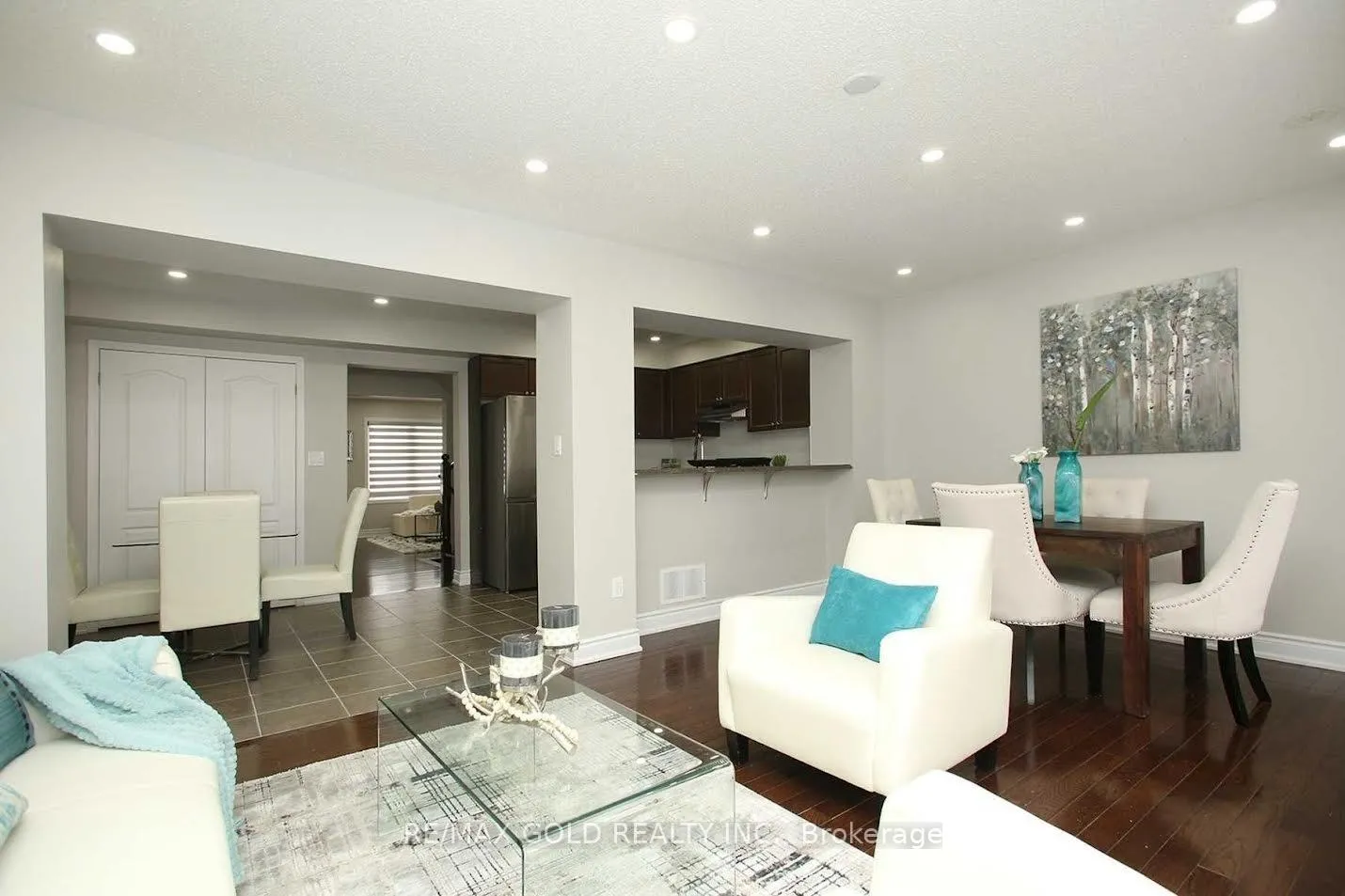 Photo 5 of 19 Betterton Crescent, Brampton, Northwest Brampton — HOMEH