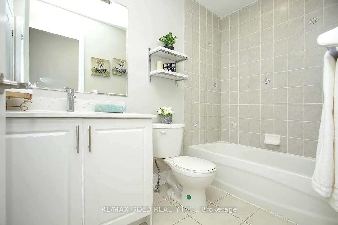 Photo 15 of 19 Betterton Crescent, Brampton, Northwest Brampton — HOMEH