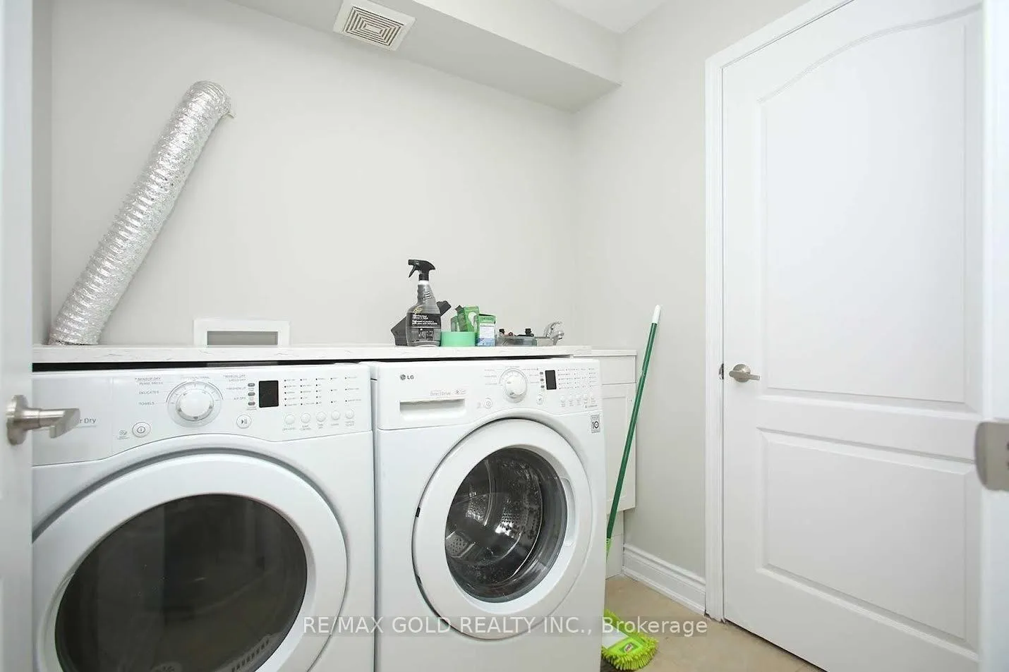 Photo 19 of 19 Betterton Crescent, Brampton, Northwest Brampton — HOMEH