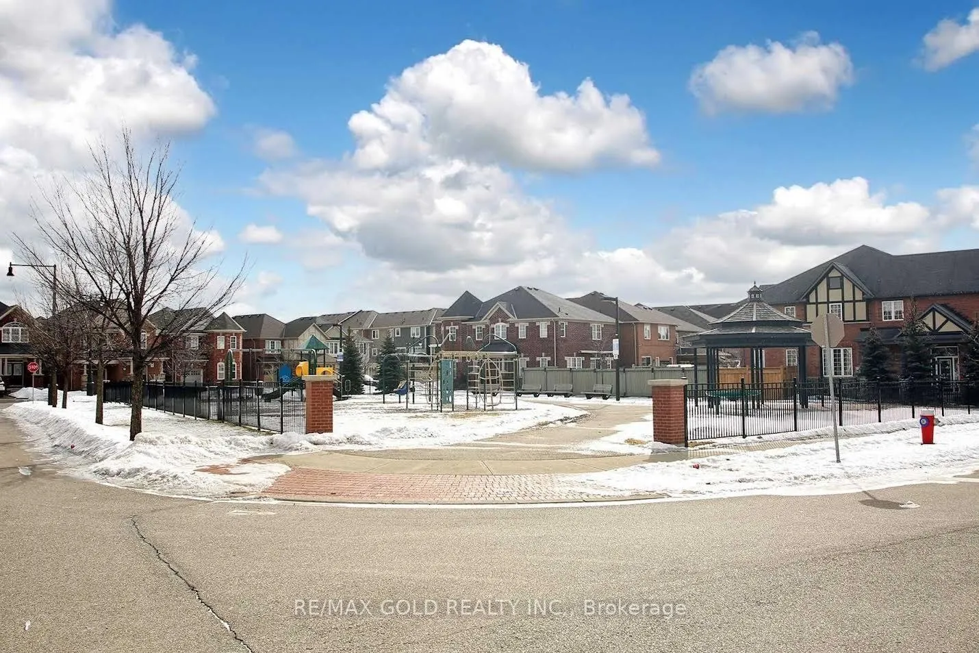 Photo 20 of 19 Betterton Crescent, Brampton, Northwest Brampton — HOMEH