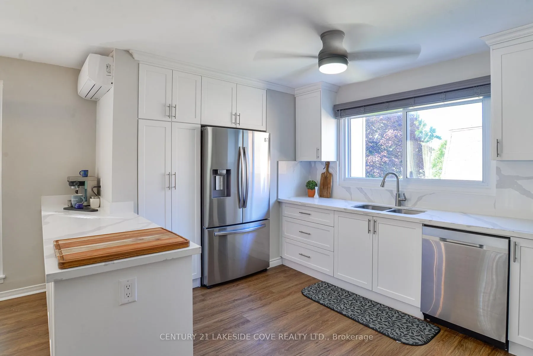 Photo 12 of Unit 6, 4 Paradise Boulevard W, Ramara, Rural Ramara — HOMEH