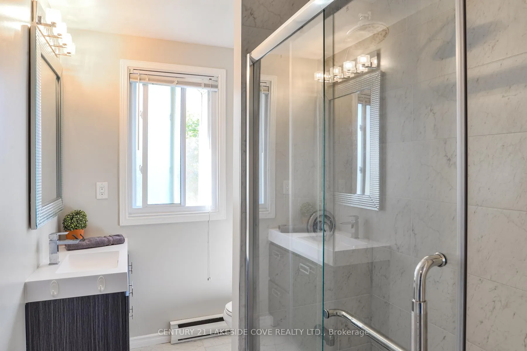 Photo 19 of Unit 6, 4 Paradise Boulevard W, Ramara, Rural Ramara — HOMEH