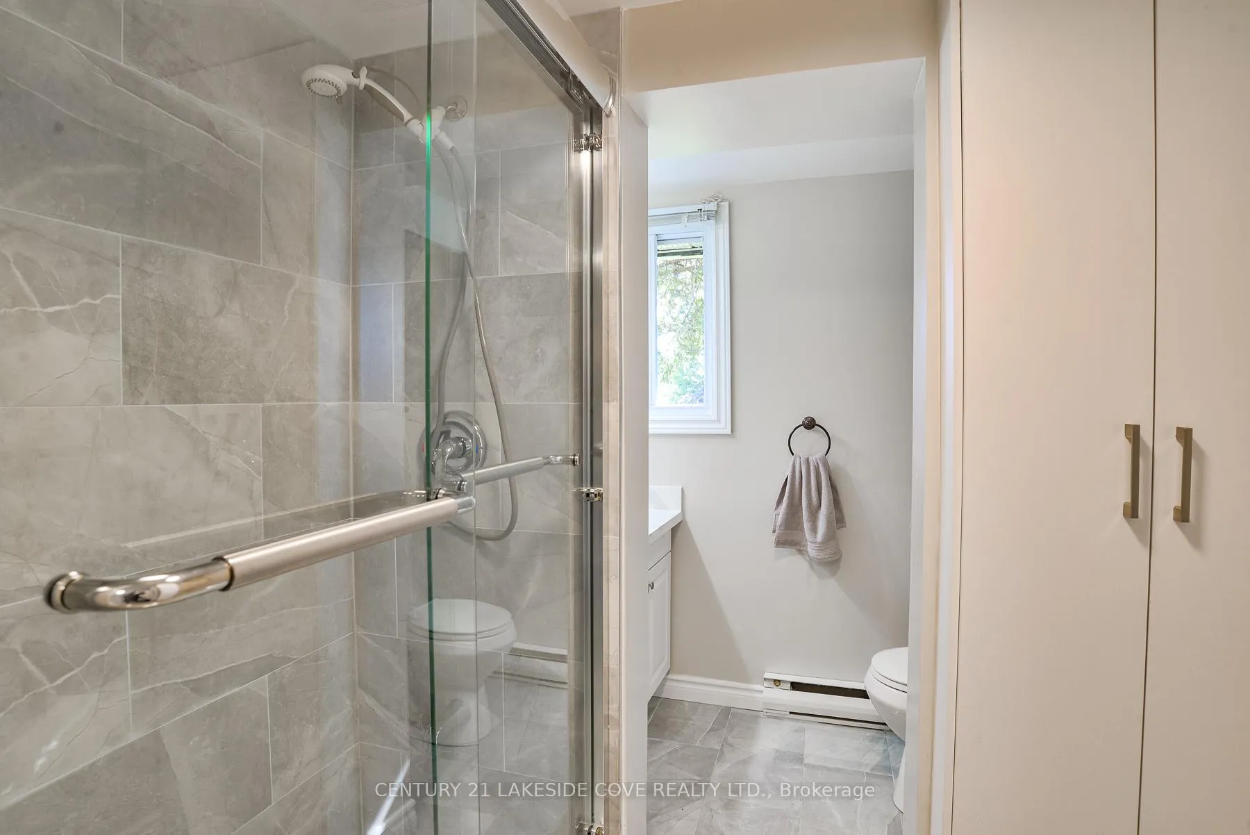Photo 22 of Unit 6, 4 Paradise Boulevard W, Ramara, Rural Ramara — HOMEH