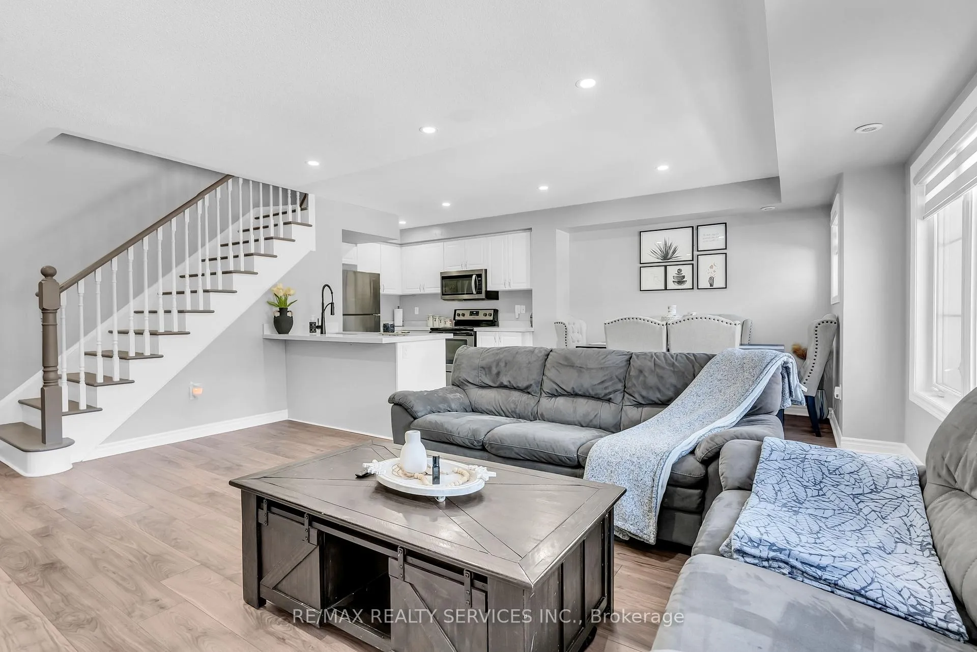 Photo 8 of Unit 185, 200 Veterans Drive, Brampton, Northwest Brampton — HOMEH