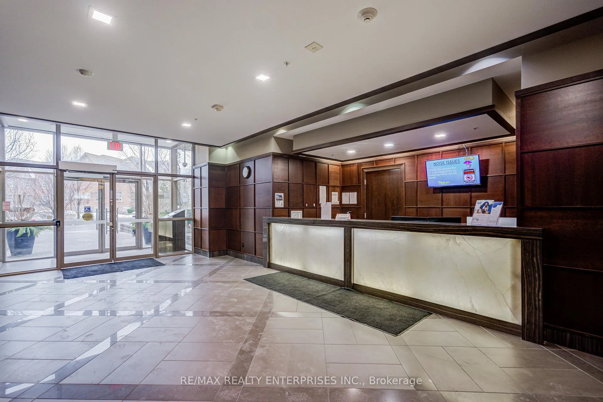 Photo 5 of Unit 607, 2480 Prince Michael Drive, Oakville, Joshua Creek — HOMEH